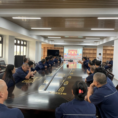 银娱优越会电气集团组织集中收看党的二十大开幕会盛况